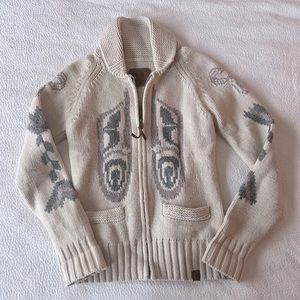 COPY - Aritzia TNA hamsa hand sweater
